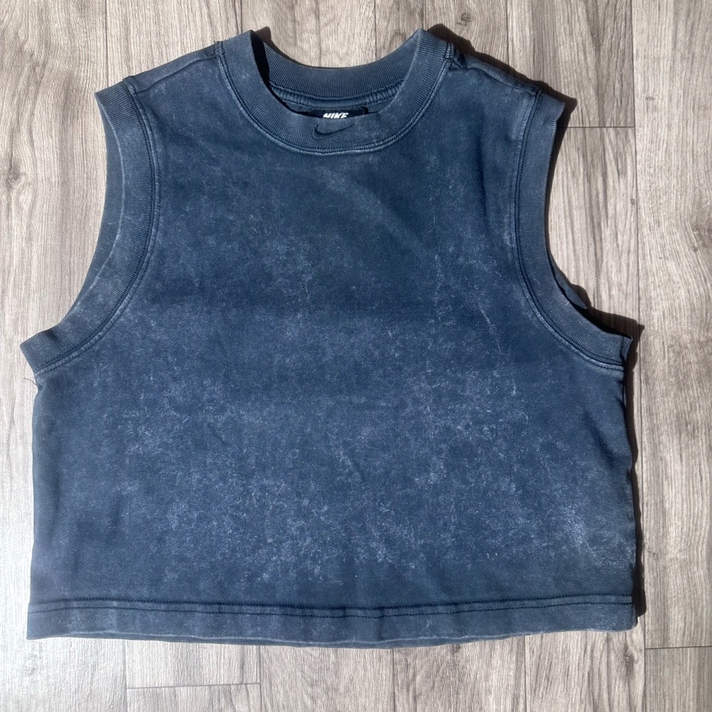 • Nike Sportswear Women's Washed Muscle Tank size S.100%‎ Cotton.
